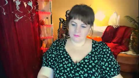 Snapshot of crystaalstaar chatting on October 23, 10:41 pm Anna online show from October 23, 10:41 pm