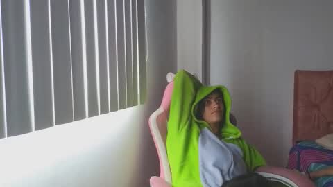 Crystal Blaze online show from October 16, 4:19 pm