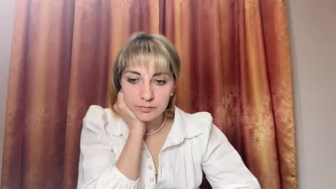 Mary online show from May 15, 6:26 pm
