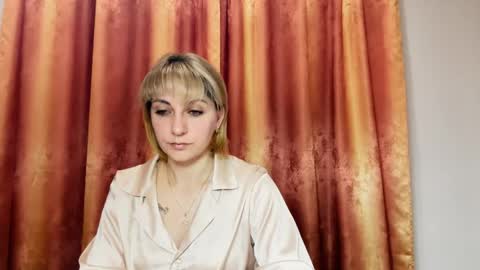 Mary online show from May 16, 8:18 pm