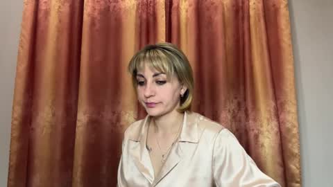 Mary online show from May 17, 7:32 pm