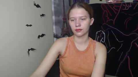 Snapshot of crystalgirl__ chatting on November 8, 7:30 am Stella online show from November 8, 7:30 am