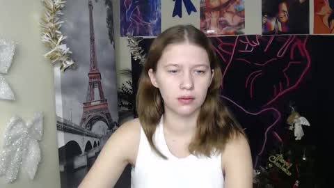 Snapshot of crystalgirl__ chatting on January 6, 7:12 am Stella online show from January 6, 7:12 am