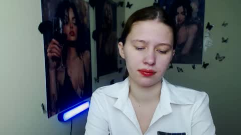 Snapshot of crystalgirl__ chatting on January 12, 1:16 pm Stella online show from January 12, 1:16 pm