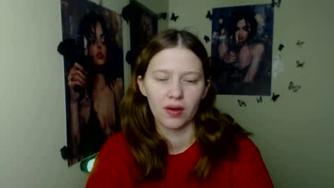 Snapshot of crystalgirl__ chatting on February 2, 1:10 pm Stella online show from February 2, 1:10 pm