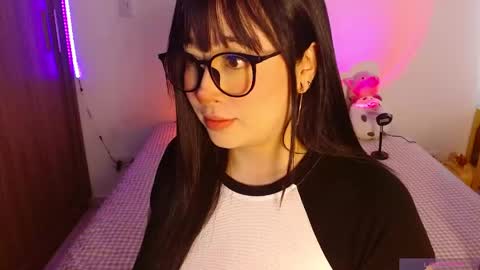 Olivia  online show from May 23, 1:59 pm