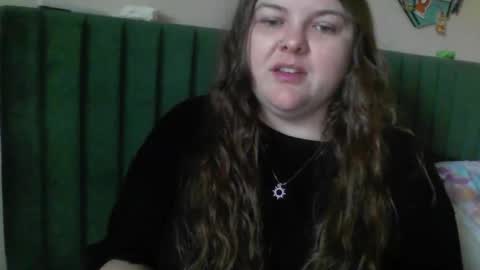 Snapshot of crystalizzzee chatting on February 20, 1:44 pm Herekittykitty69 online show from February 20, 1:44 pm