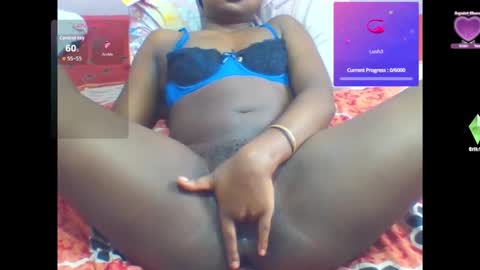 Snapshot of crystallgem chatting on May 26, 9:38 am crystallgem online show from May 26, 9:38 am