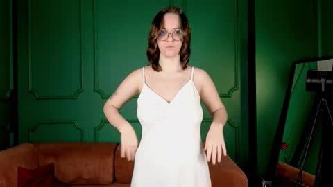 Kitty online show from January 13, 2:33 pm