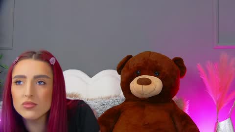 crystallred online show from April 7, 4:57 am