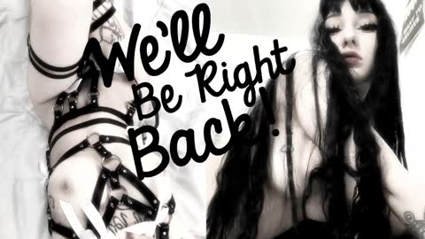 Sasha    Make me moan with patterns   good music here  online show from January 17, 3:55 am