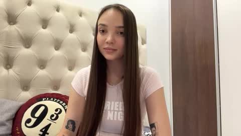 Amelia online show from March 12, 2:12 pm