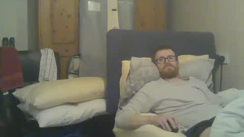 Snapshot of cs014g8493 chatting on November 12, 12:55 am chris online show from November 12, 12:55 am