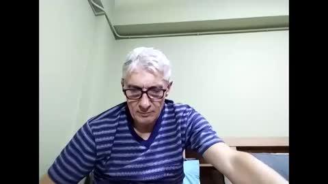 BIG UNCUT HARD COCK online show from October 18, 2:14 am