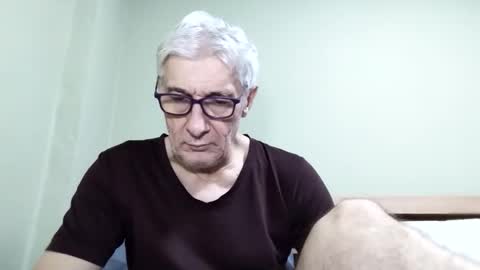 BIG UNCUT HARD COCK online show from November 27, 12:24 am