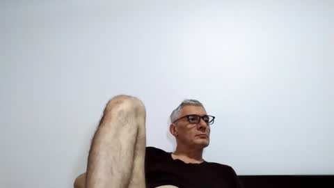 Snapshot of cucaio18 chatting on March 13, 2:29 am BIG UNCUT HARD COCK online show from March 13, 2:29 am