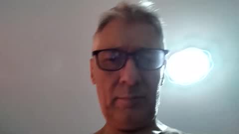 Snapshot of cucaio18 chatting on April 28, 2:27 am BIG UNCUT HARD COCK online show from April 28, 2:27 am