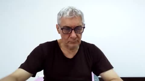 Snapshot of cucaio18 chatting on April 30, 1:45 am BIG UNCUT HARD COCK online show from April 30, 1:45 am