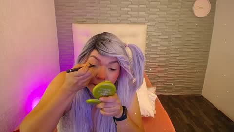 Snapshot of cuckoldlover69_ chatting on January 2, 8:24 pm cuckoldlover69_ online show from January 2, 8:24 pm