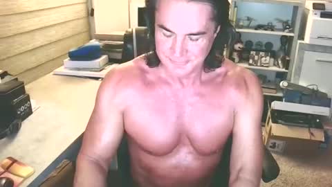 Snapshot of cucuforcocopuffs chatting on November 7, 4:01 am Yup... kinda old but Stop in and say hello online show from November 7, 4:01 am