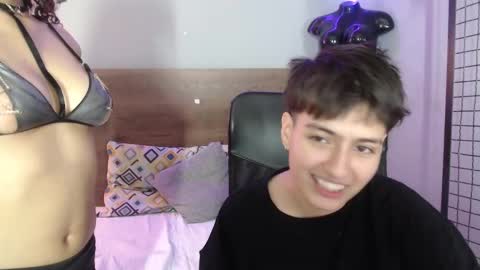 Snapshot of cuddle_bunny_ chatting on January 7, 7:38 pm cuddle_bunny_ online show from January 7, 7:38 pm