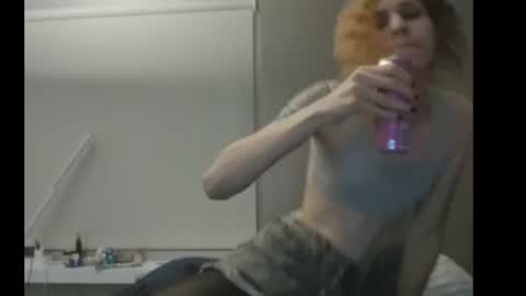 cuddleavenue online show from October 5, 1:48 am