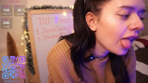 Ellie online show from January 9, 5:15 pm