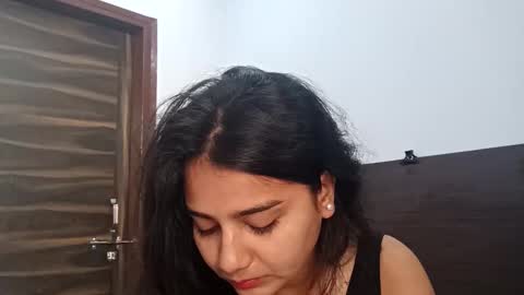 cuddlemuffins online show from March 22, 3:54 am