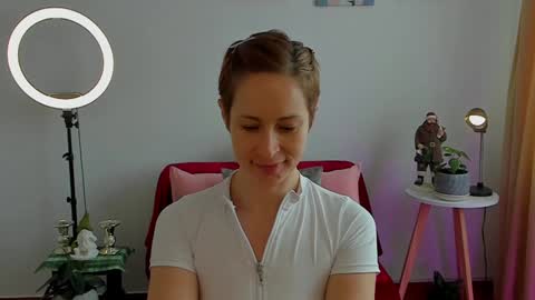 Leonela online show from December 7, 2:57 pm