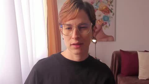 Leonela online show from March 10, 7:50 pm