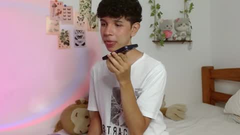 Cuddly online show from May 18, 6:41 am