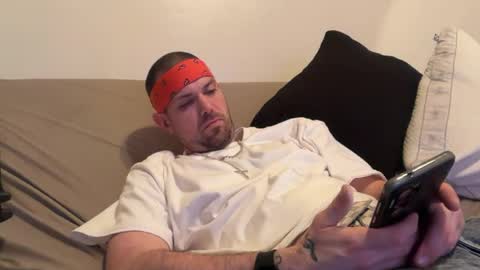 cuddybuddy4u online show from May 28, 4:10 am