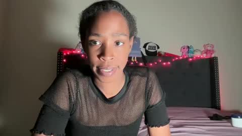 cum2charmxx online show from October 9, 1:47 am