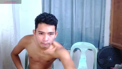 Snapshot of cum2myworld_ chatting on May 7, 7:08 pm cum2myworld_ online show from May 7, 7:08 pm