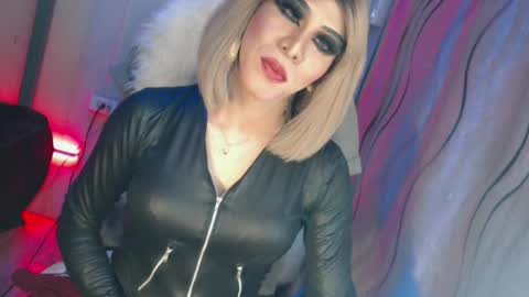 CUMMELA SLUTI online show from July 1, 6:18 pm