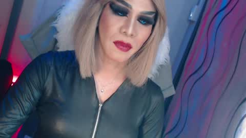 CUMMELA SLUTI online show from July 16, 4:35 pm