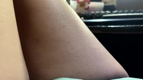 im KIM new girl to spoil online show from February 25, 5:52 am