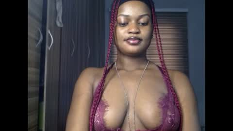 Snapshot of cum_ebony_petitxx chatting on January 17, 7:46 am cath online show from January 17, 7:46 am
