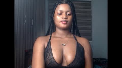 Snapshot of cum_ebony_petitxx chatting on February 24, 8:12 am cath online show from February 24, 8:12 am