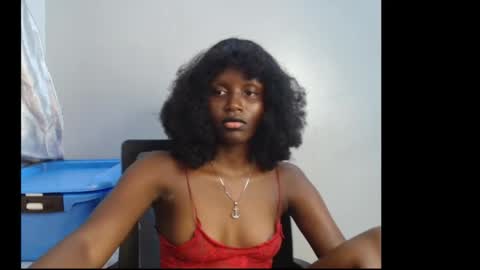 sophie online show from March 18, 9:45 am