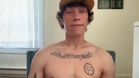 Snapshot of cum_with_me_96 chatting on September 23, 9:40 pm cum_with_me_96 online show from September 23, 9:40 pm