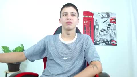 cumandres online show from October 31, 2:18 pm