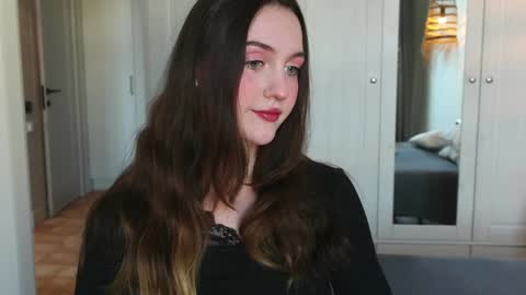 fansly -  lilyband online show from December 23, 7:28 am