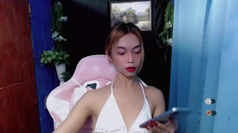 Ayahs Cum online show from February 5, 3:38 pm