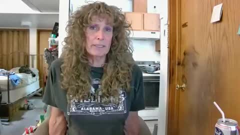 Snapshot of cumfornikki chatting on March 8, 10:02 pm Nikki online show from March 8, 10:02 pm