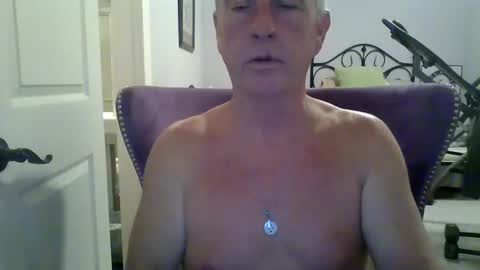 cumngetit910 online show from January 12, 10:15 pm