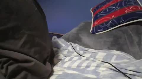 Snapshot of cumonmeplease6 chatting on October 10, 4:22 am cumonmeplease6 online show from October 10, 4:22 am