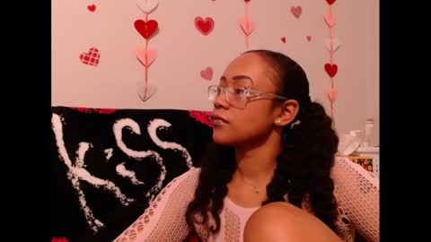 Nia Reese online show from February 13, 2:07 am