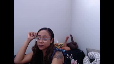 Nia Reese online show from March 17, 4:43 pm