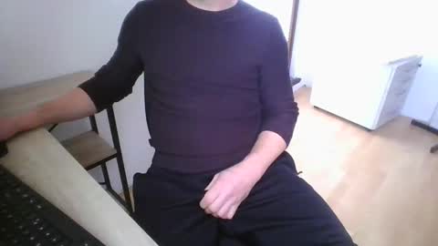 Snapshot of cumrocco009 chatting on December 16, 10:50 am cumrocco online show from December 16, 10:50 am